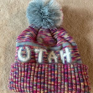 Robin Ruth Colorful Knit Pom-Pom Beanie  hat. Utah